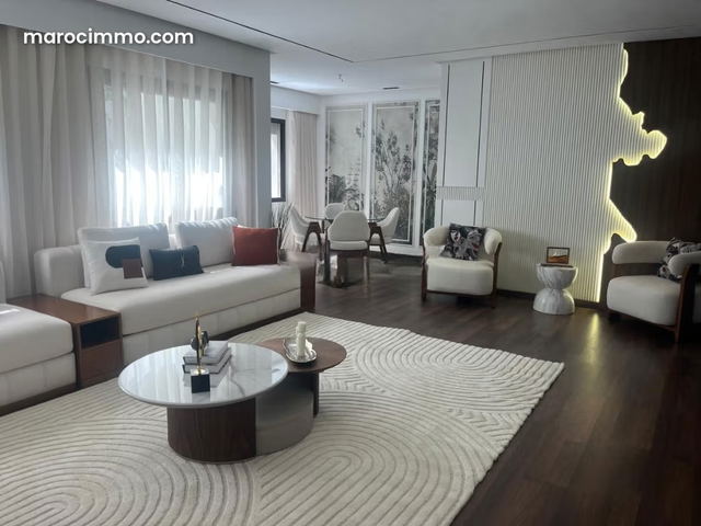 Luxury Furnished Apartment for Rent in a Chic Neighborhood — Casablanca