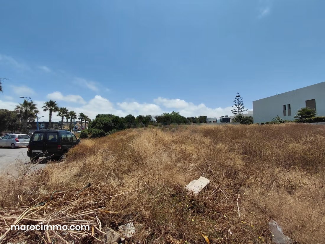 533 m² Commercial Plot on Dar Bouazza’s Main Boulevard — Dar Bouazza