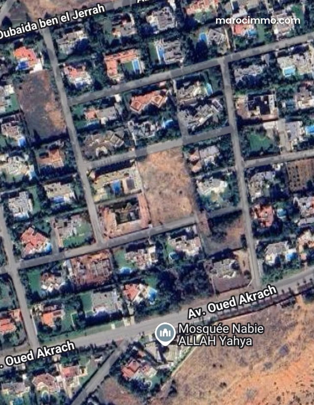 Achat de terrain à Quartier Des Ambassades. Surface de 2325 m² — 2