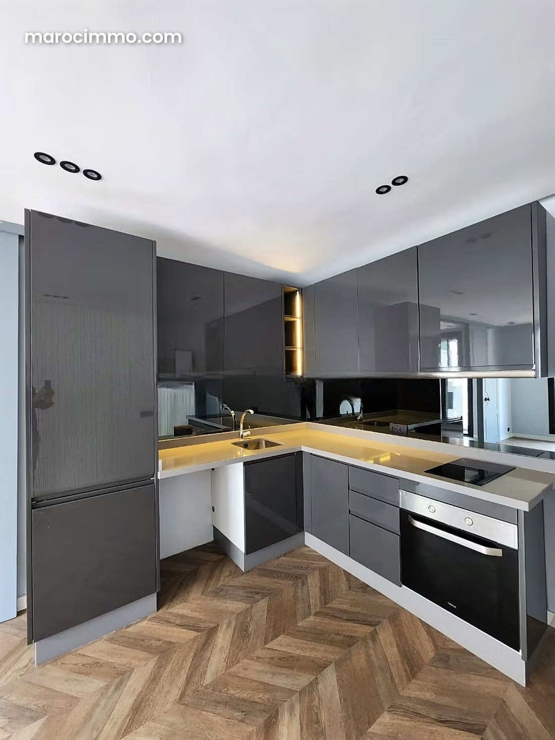 One-Bedroom Apartment with Terrace, Quartier des Hôpitaux, Casablanca — Casablanca