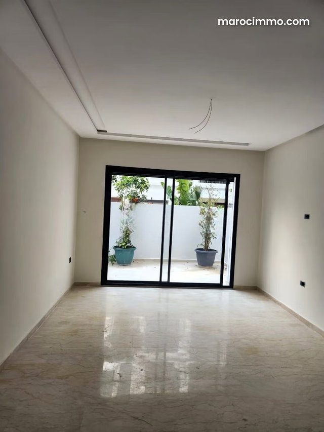 Studio vide Haute Gamme 70m2 à Bourgogne ouest — 3