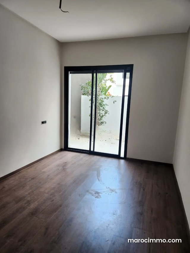 Studio vide Haute Gamme 70m2 à Bourgogne ouest — 4