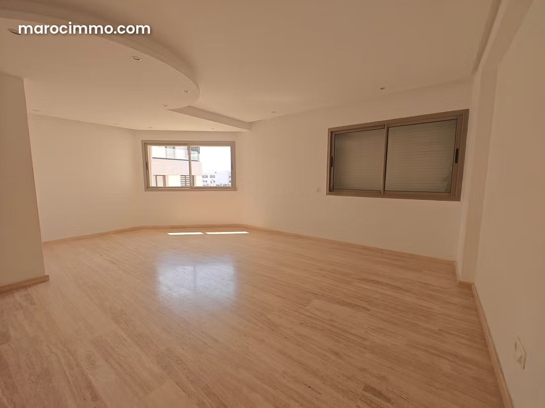160 sqm Duplex with Terrace and Garage, Ferme Bretone, Casablanca — Casablanca
