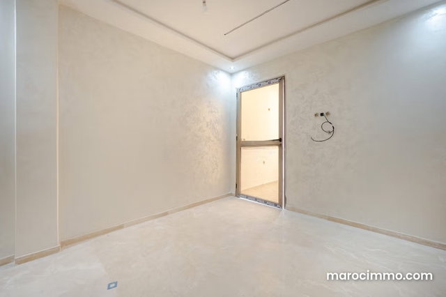 8 Apartments for Sale in Mhamid — 5