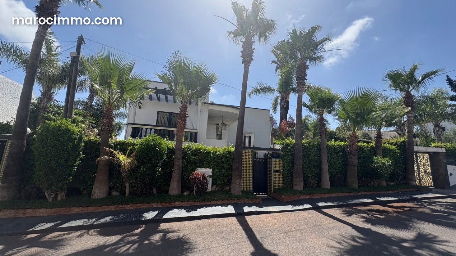 970 m² Villa to Reimagine, Oasis, Casablanca — Casablanca