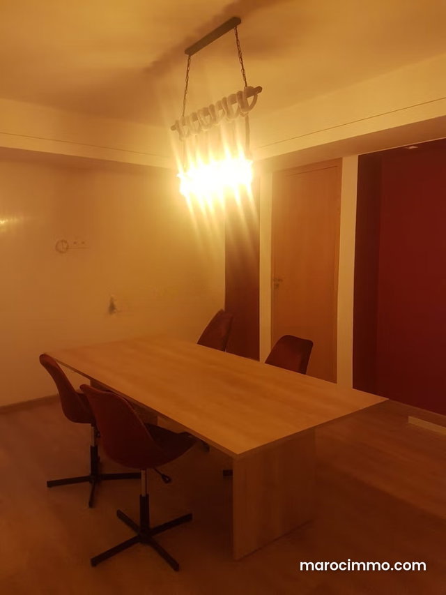 Offices for Rent in Anfa. 100 m² Space with Robust Door, Residence with Security — 2