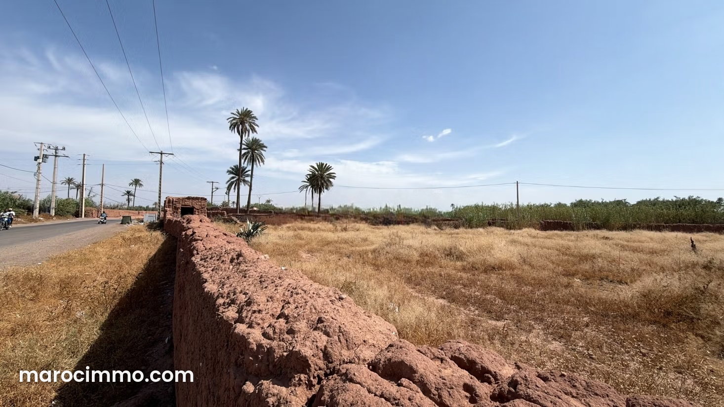 15,000 m² Plot on the Fez Road in Marrakech with Atlas Mountain Views — Marrakesh