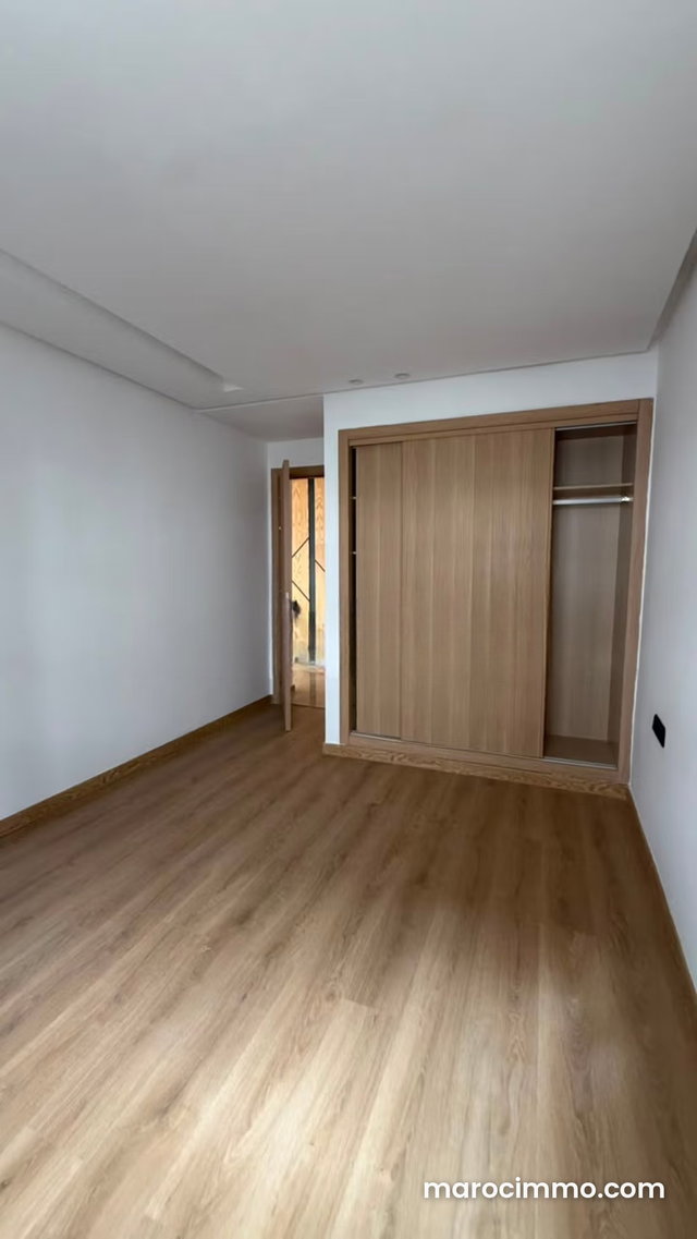 Appartement à louer 81 m² à Hay riad — 2