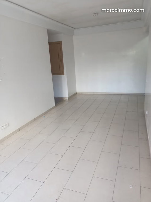 Appartement vide avec jardin à louer — 4