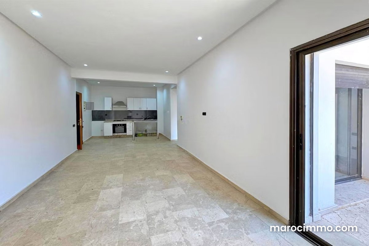 Pied à terre avec terrasse et parking, 5mn de guel