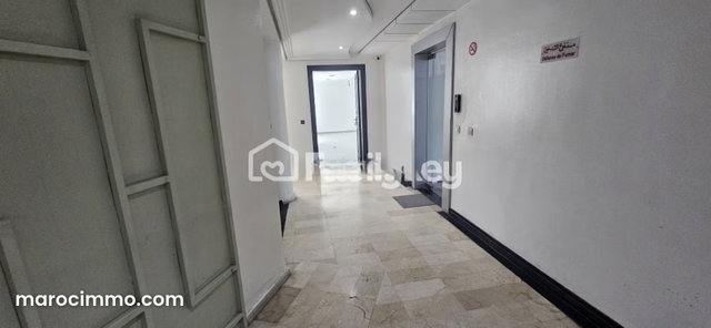 Bureau de 140 m² à Casablanca — 2