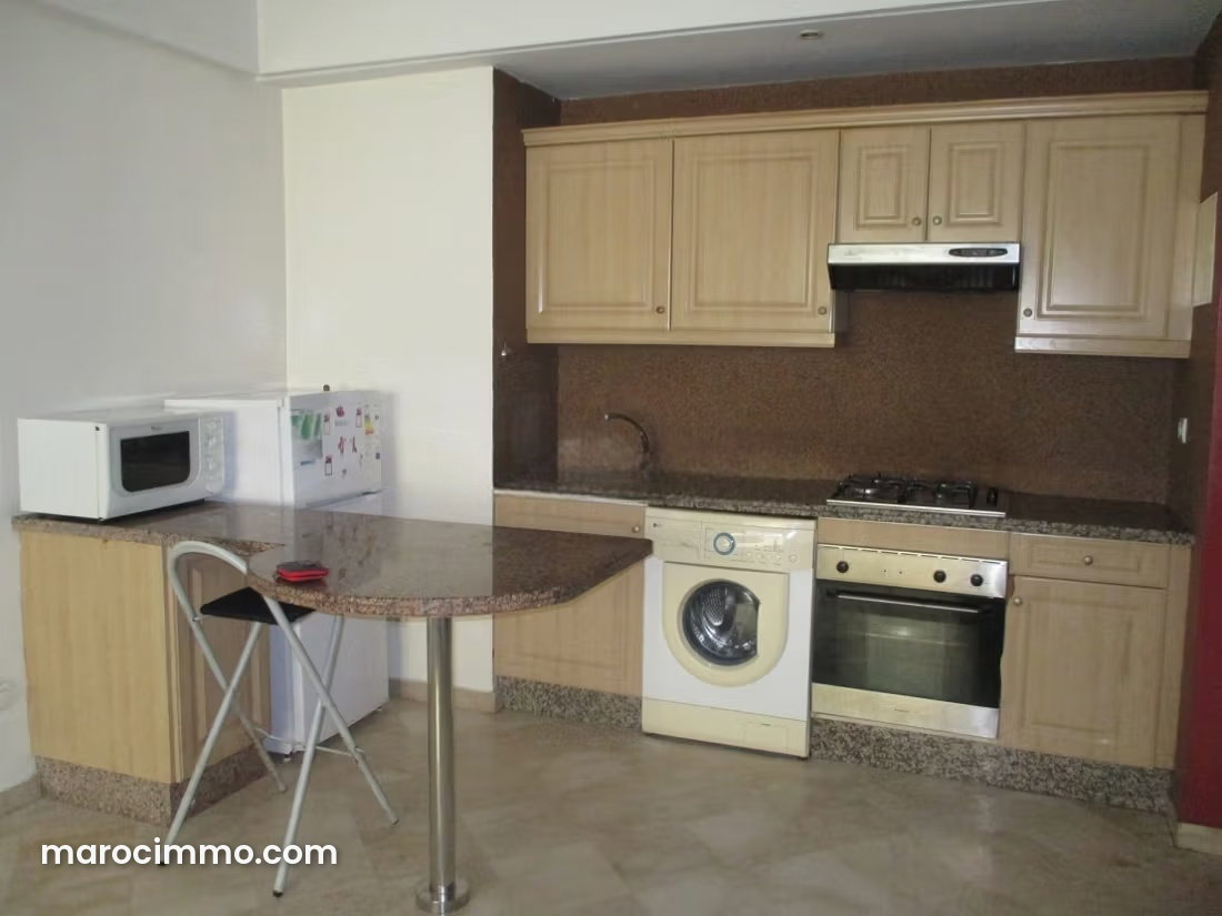 Furnished 50 m² Apartment on the Top Floor, Alsace Lorraine, Casablanca — Casablanca