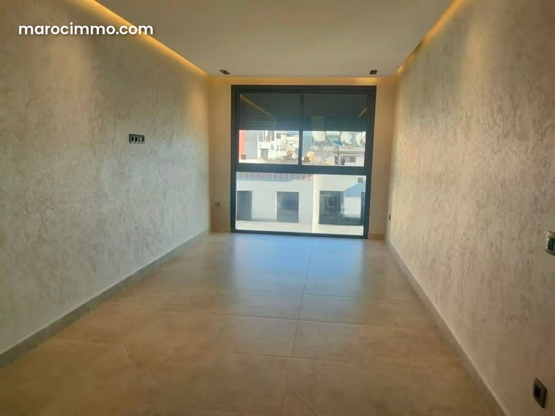 One-Bedroom Apartment, Val Fleuri, Casablanca, Close to the Tram — Casablanca
