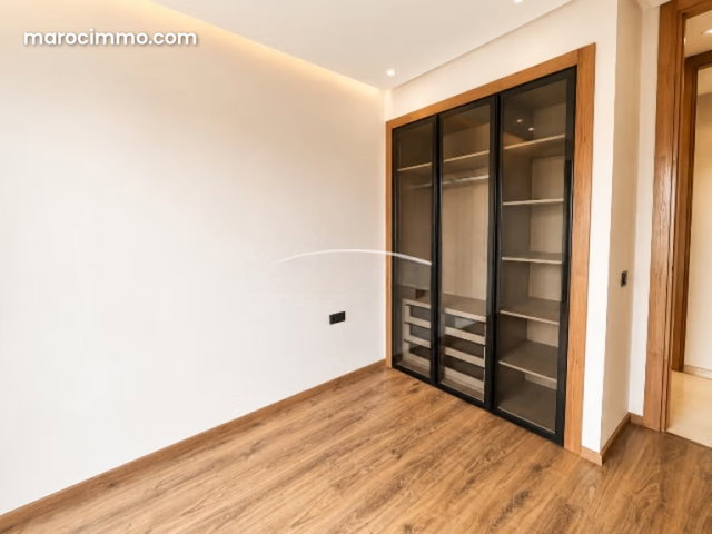Appartement neuf à louer sur Les Hôpitaux 75 m² — 5