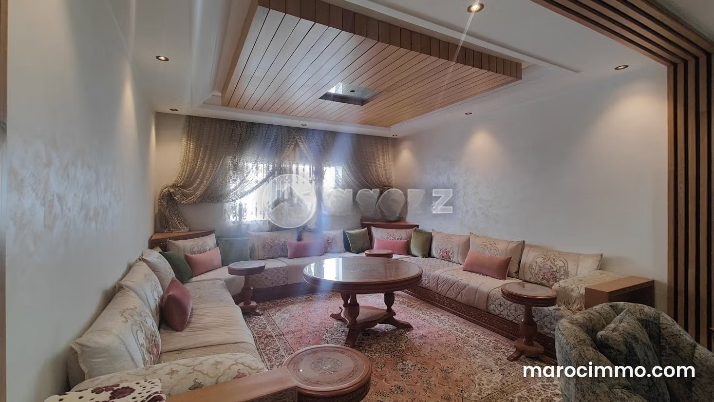 شقة مفروشة فاخرة للكراء بحي كاليفورنيا الدار البيضاء — الدار البيضاء
