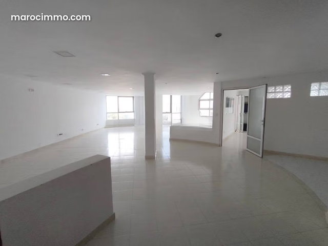 Bureau 105m² Les Princesses Gandhi — 2