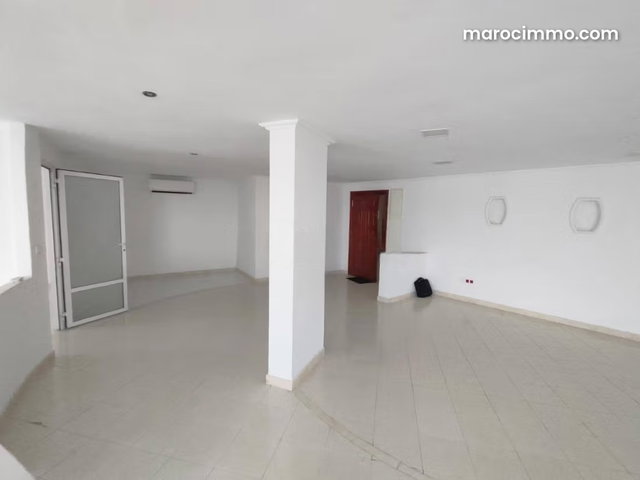 Bureau 105m² Les Princesses Gandhi — 3