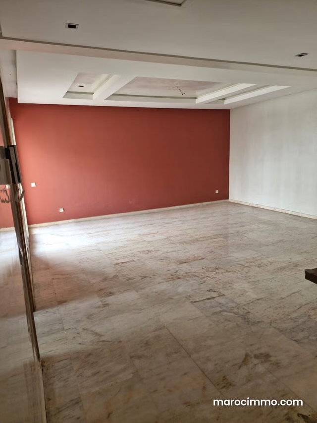 Appartement trois chambres vide a louer Californie — 2