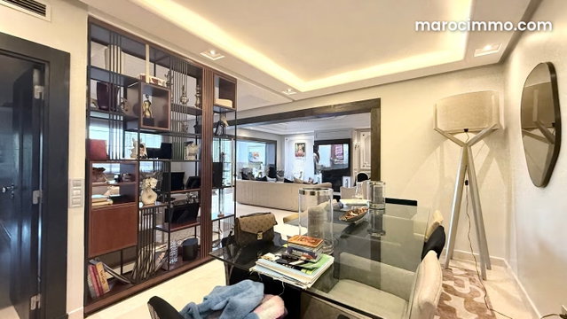Exceptional 245 m² Apartment – Garden View — 4