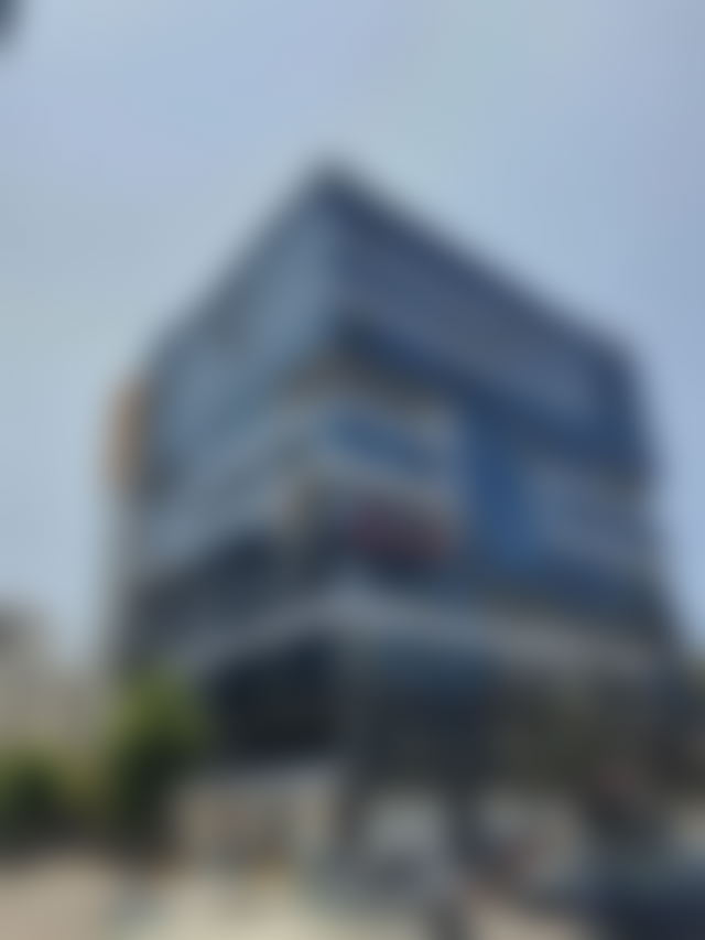 Bureau 90 m² dernier étage, Centre Kénitra, vue dégagée — Kénitra