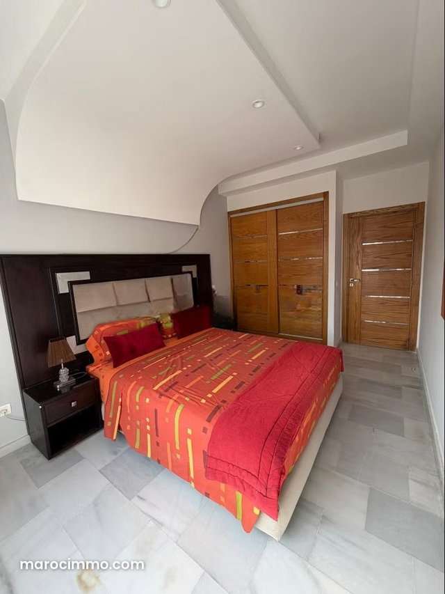 Studio meublé avec balcon a mariif sans vis à vis — 3