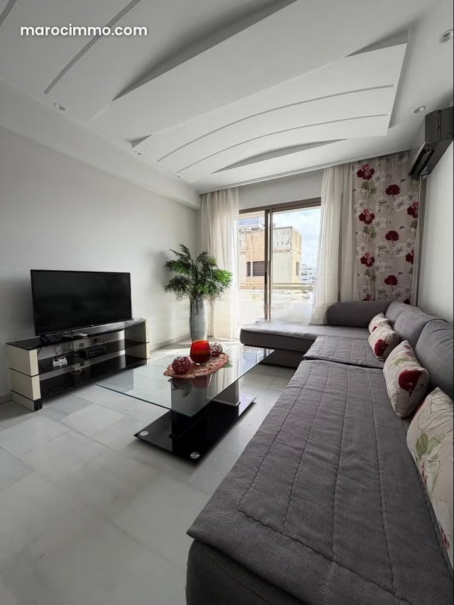 Studio meublé avec balcon a mariif sans vis à vis — 2