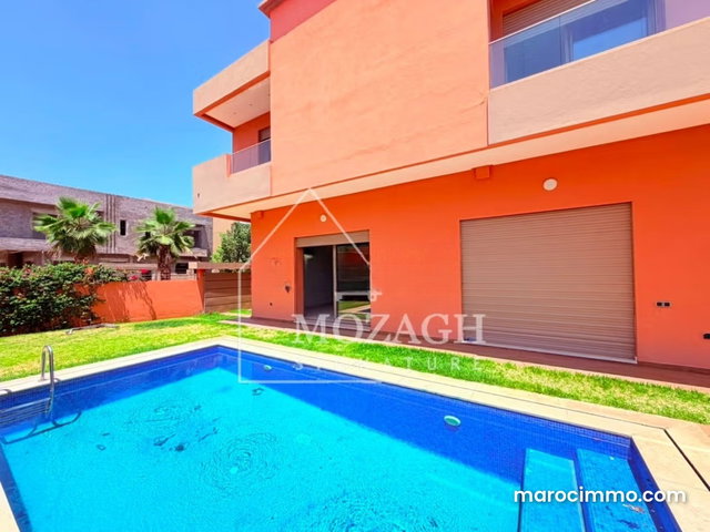 Spacieuse villa avec piscine privée à Targa — 2
