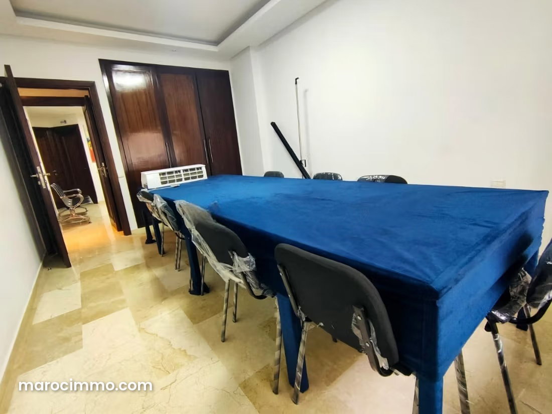 Bureau 150 m² à louer à Agdal Rabat, rez, de, chaussée accessible — Rabat