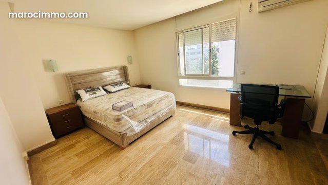 Superbe Appartement de 180 m² avec Bureau à Louer à Hay Riad — 4