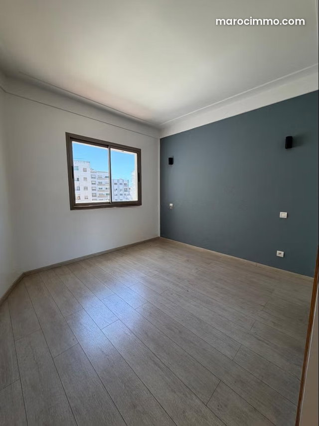 À vendre Magnifique appartement spacieux — 4