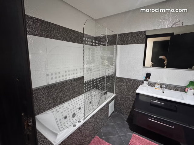 Beautiful furnished apartment for rent in a residence with a pool — 4
