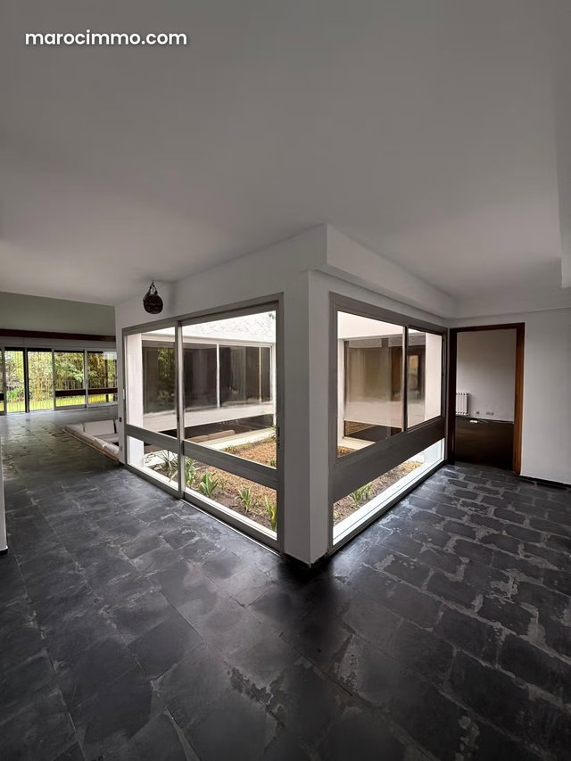 2000m² Villa for Rent in Souissi RABAT — 2