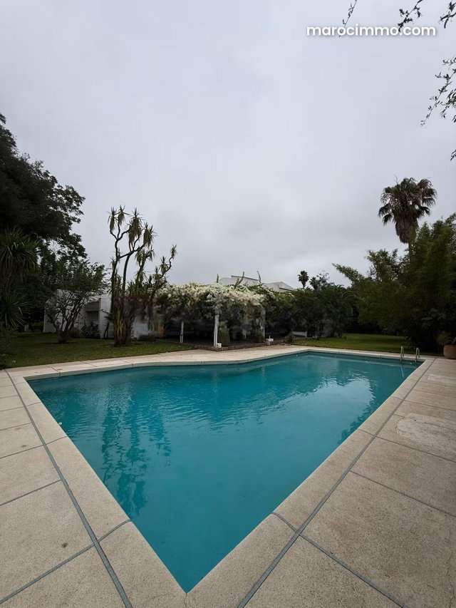 2000m² Villa for Rent in Souissi RABAT — 3