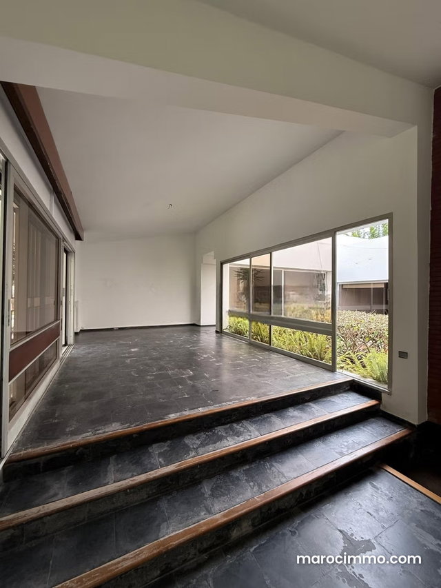2000m² Villa for Rent in Souissi RABAT — 5