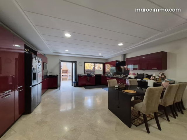 Exceptional Villa for Sale – Florida Quarter — 4