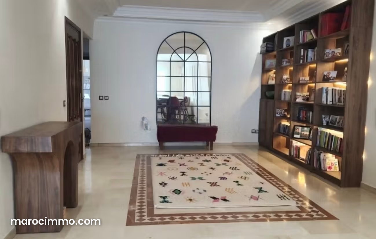 Furnished top-floor apartment in Casablanca's Palmier district — Casablanca