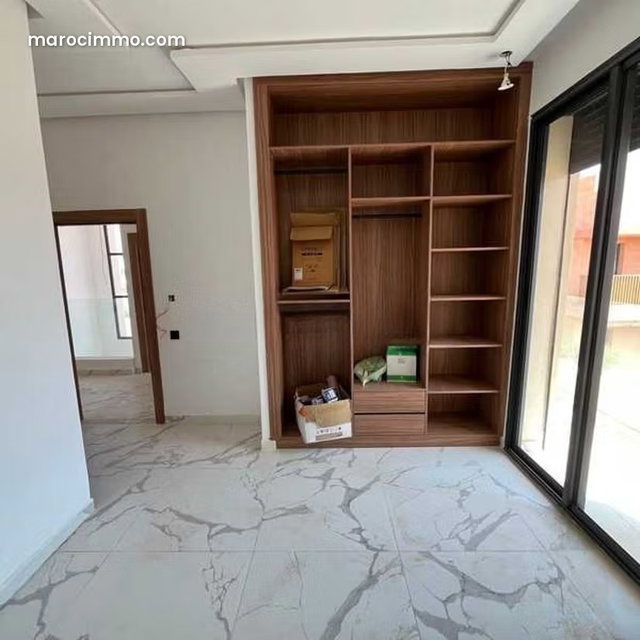 For Sale: 300.0 m² Villa in Marrakech, Route D'Amizmiz — 3