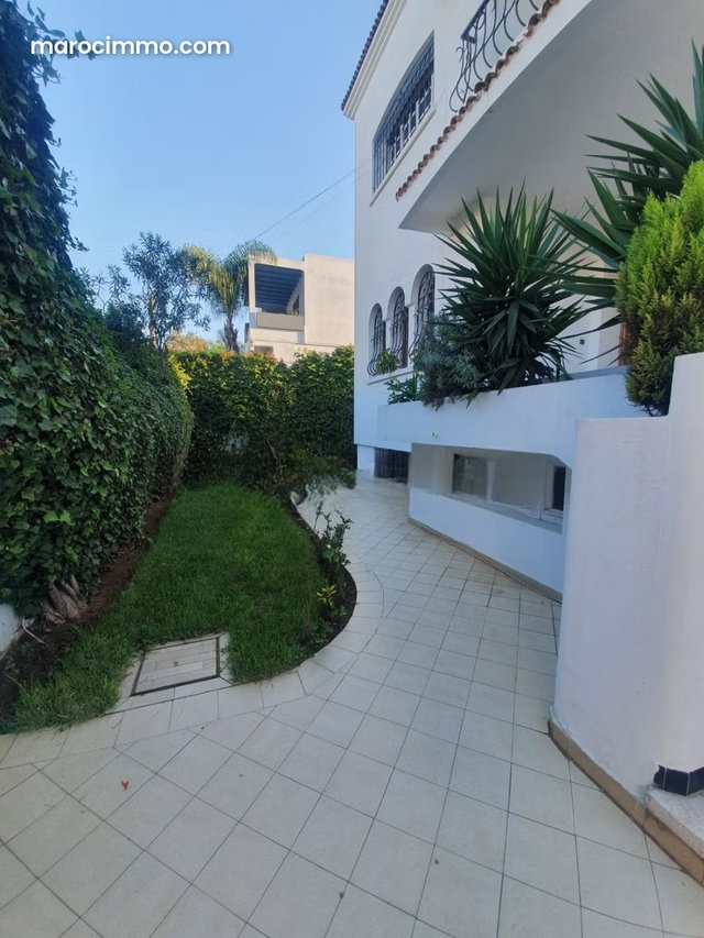 House for Rent in CIL 440M2, near CFC — 2