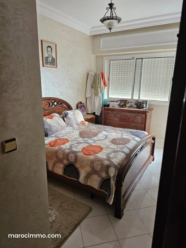 À louer – bel appartement meublé – bourgogne, — 5
