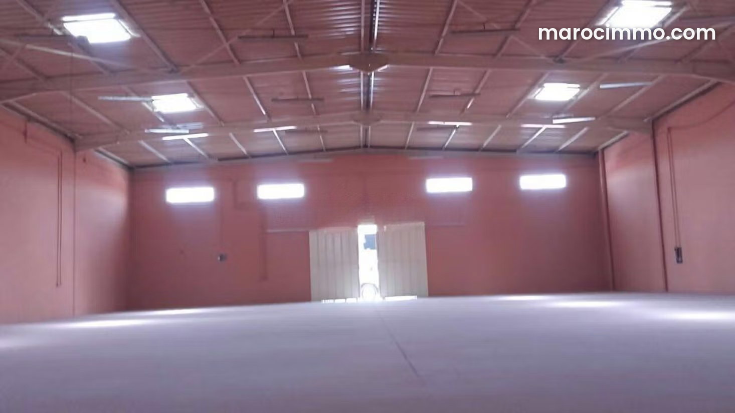 Local commercial 600 m², Sidi Ghanem, Marrakech, à louer — Marrakech
