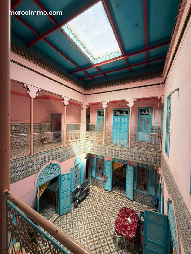 Riad titré 151 m², 8 chambres, terrasse vue Médina — 5