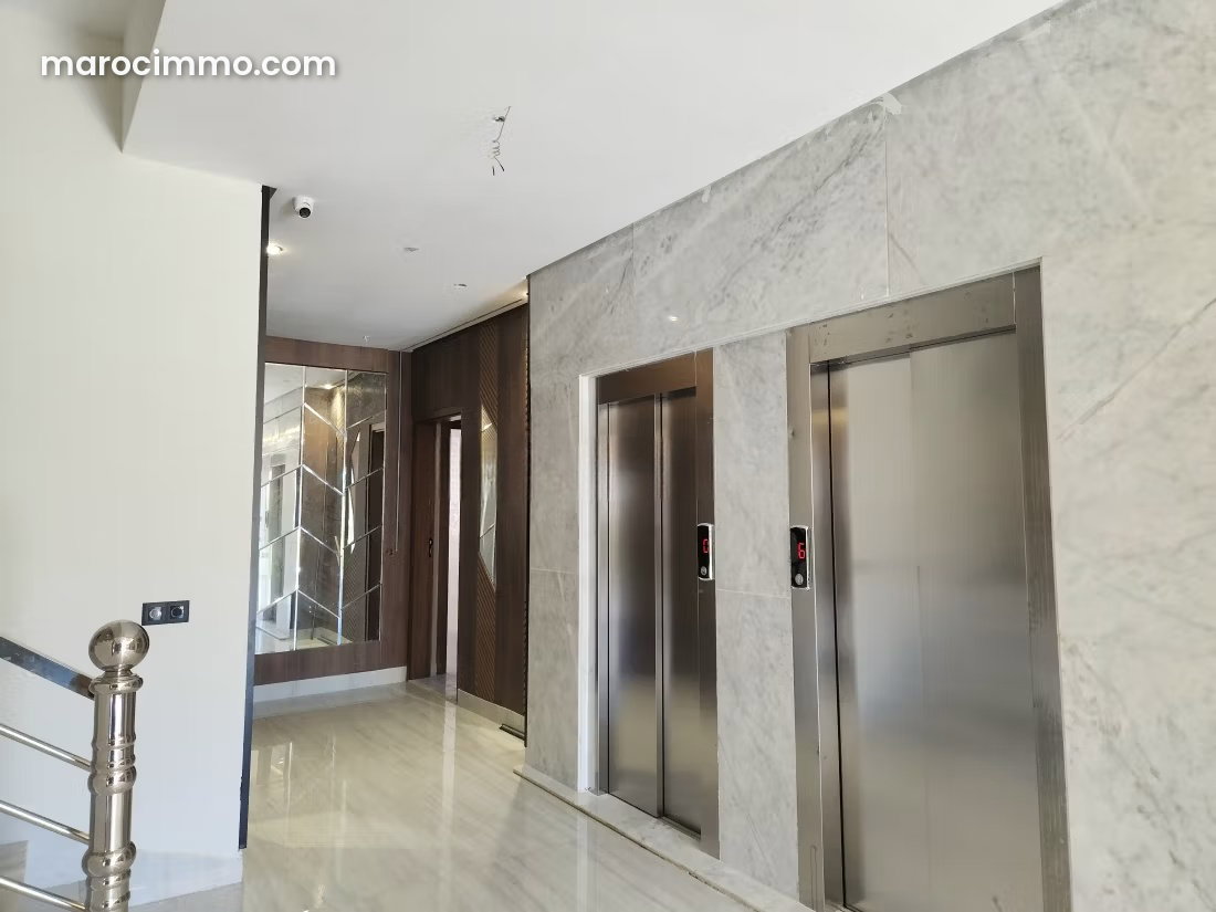 Appartement 100 m², 3 chambres avec piscine et jardin à Hamria, Meknès — Meknès