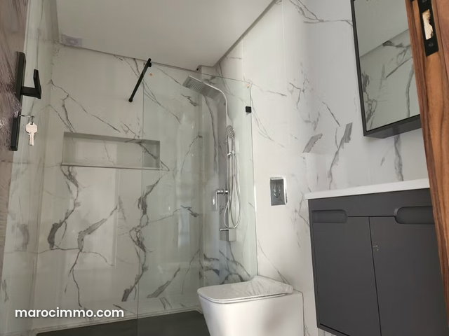 Luxury Apartment with Two Pools and Large Garden near Avenue des Far Different Surface Area — 4
