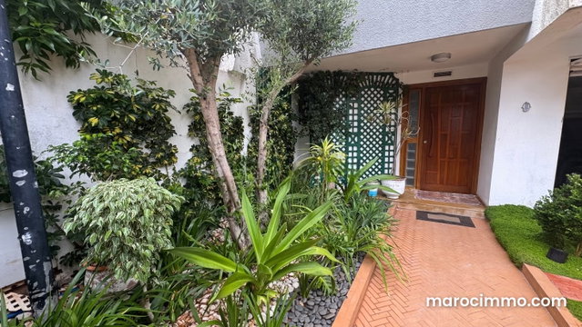Luxury villa for sale in El Manar El Hank. 360 m² surface. Terrace — 2