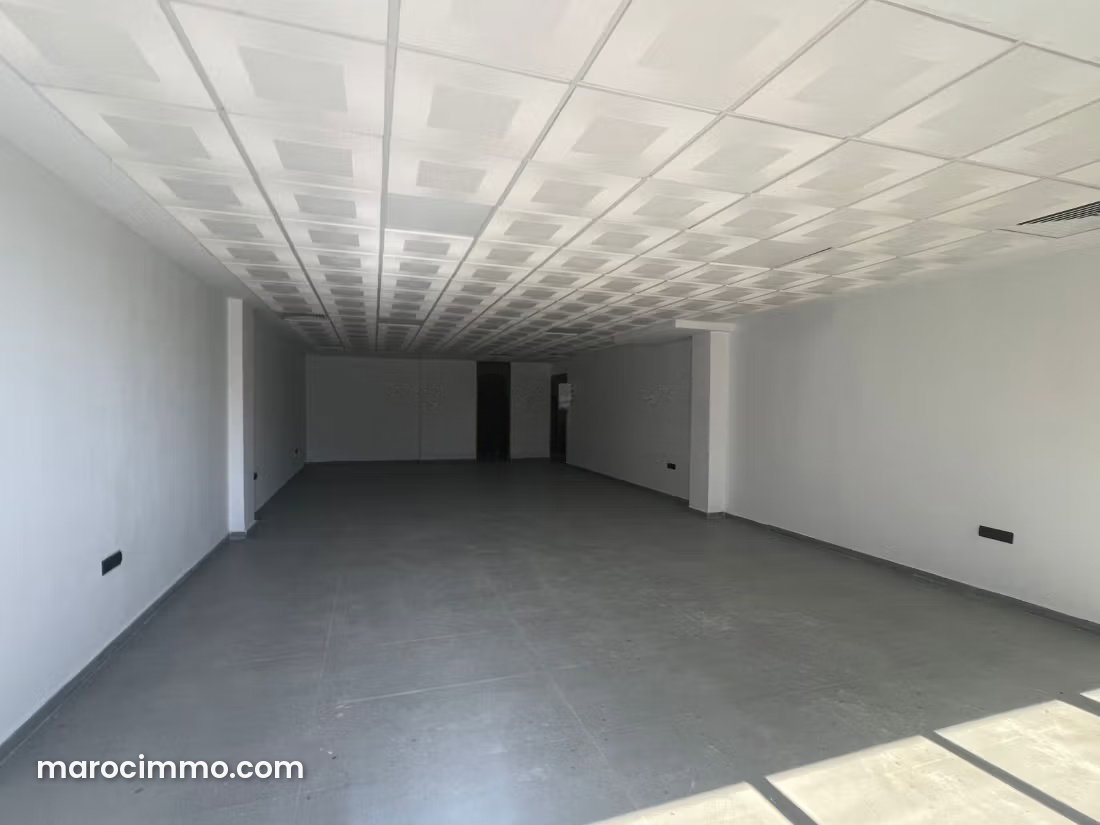 New 100 m² Office, 5th Floor with Parking, Kénitra Centre — Kenitra