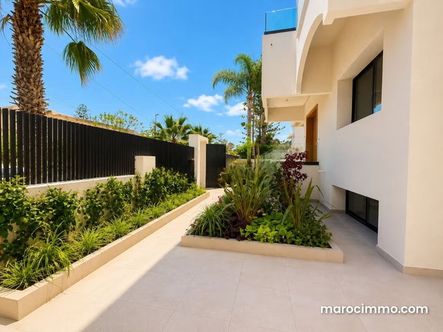 Anfa/Villa bureaux neuve 800m² Clim Jardin — 2