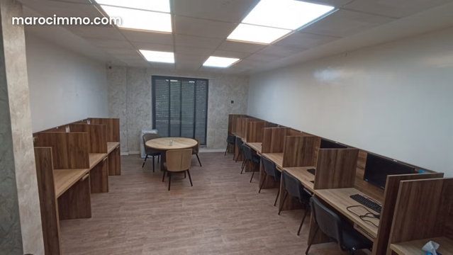 Bureaux en location 1 étage à centre ville — 2