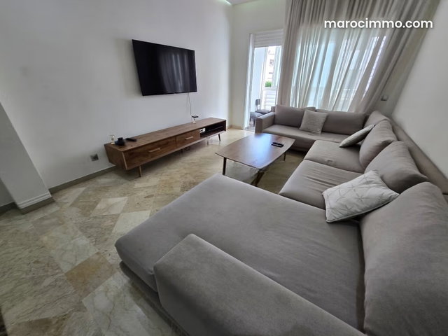 Appartement en vente à Bourgogne Est. 3 belles chambres. Bien meublé — 5