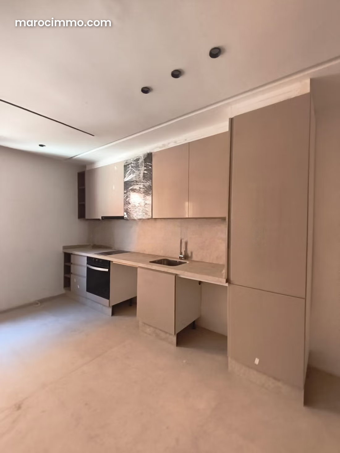 Appartement 100 m² avec terrasse 32 m², Guéliz, Marrakech — Marrakech