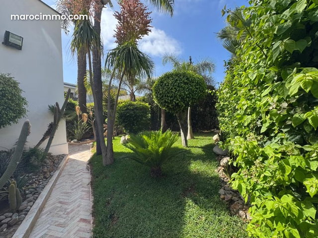 A Vendre Villa de 970 m² terrain à Oasis — 3